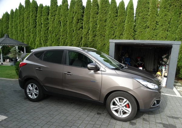 Hyundai ix35 cena 36900 przebieg: 205000, rok produkcji 2011 z Świebodzin małe 154